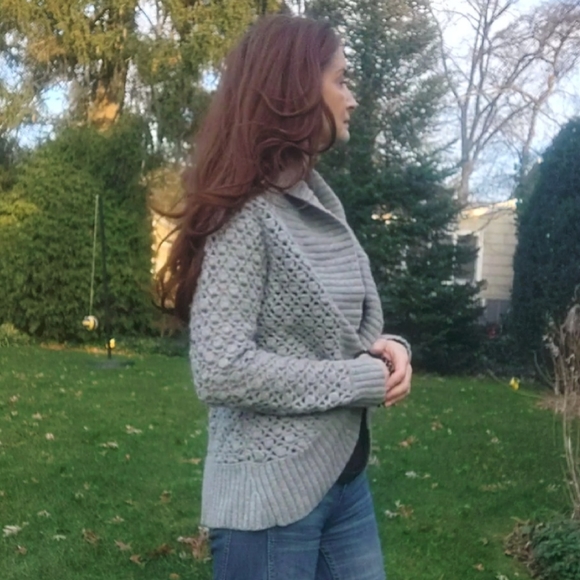 Designer Vince Open Knit Gray Alpaca & Cashmere Cardigan Sweater - Picture 12 of 13